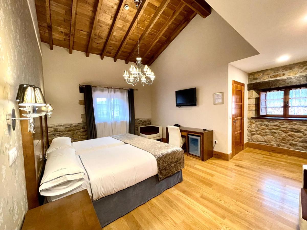 Akla Hotel Suites Valles Pasiegos Saro Esterno foto