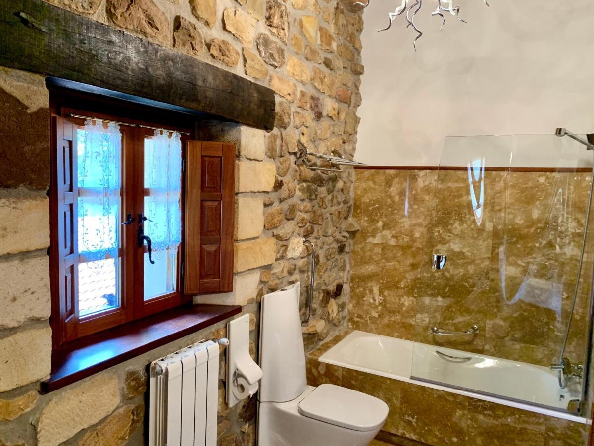 Akla Hotel Suites Valles Pasiegos Saro Esterno foto