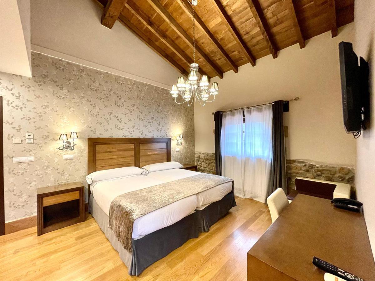 Akla Hotel Suites Valles Pasiegos Saro Esterno foto