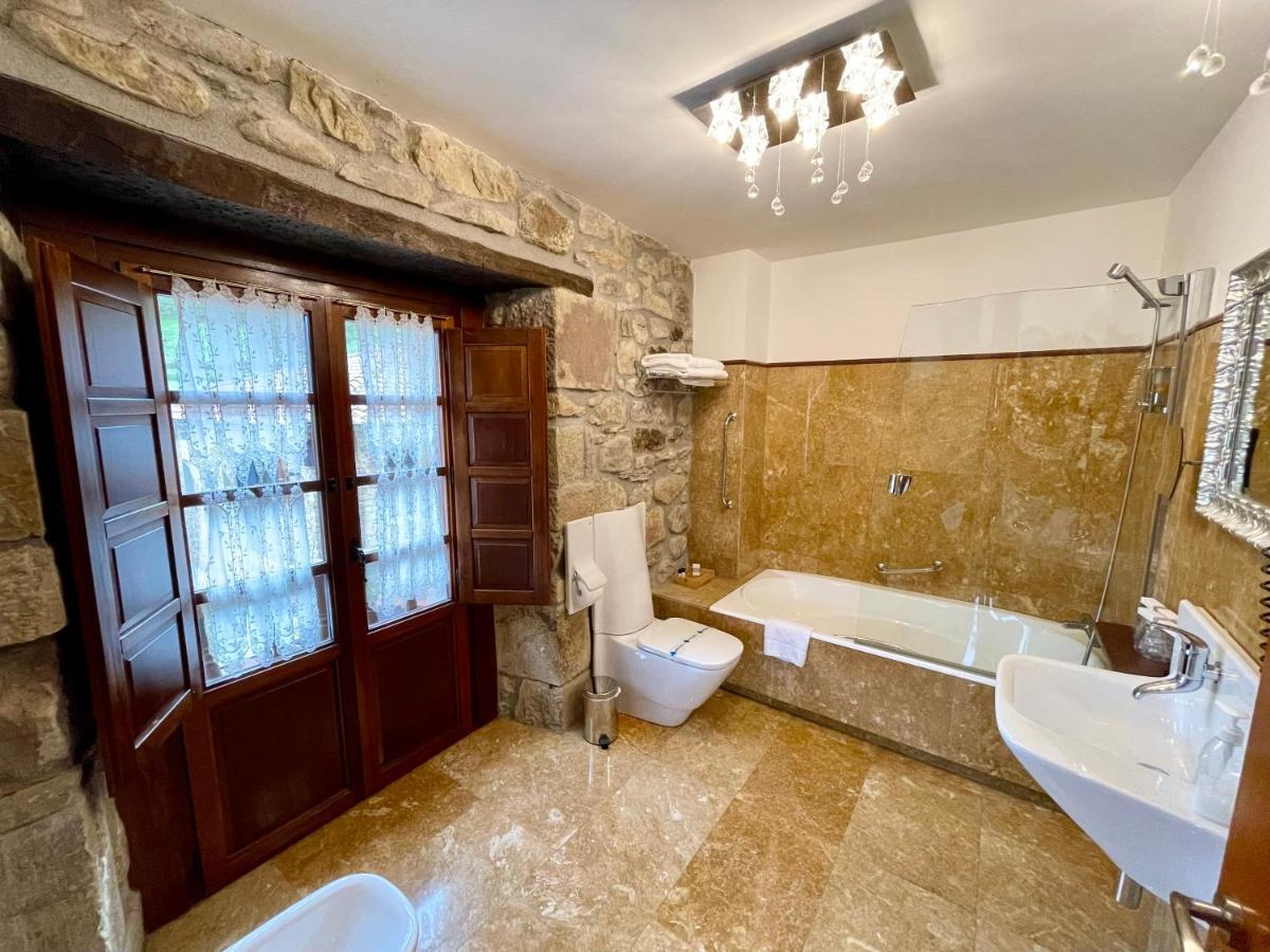 Akla Hotel Suites Valles Pasiegos Saro Esterno foto