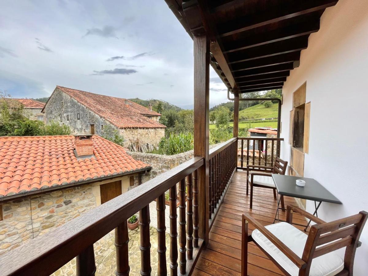 Akla Hotel Suites Valles Pasiegos Saro Esterno foto