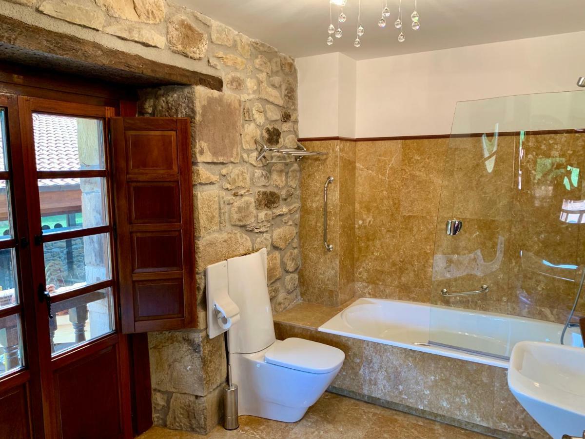 Akla Hotel Suites Valles Pasiegos Saro Esterno foto
