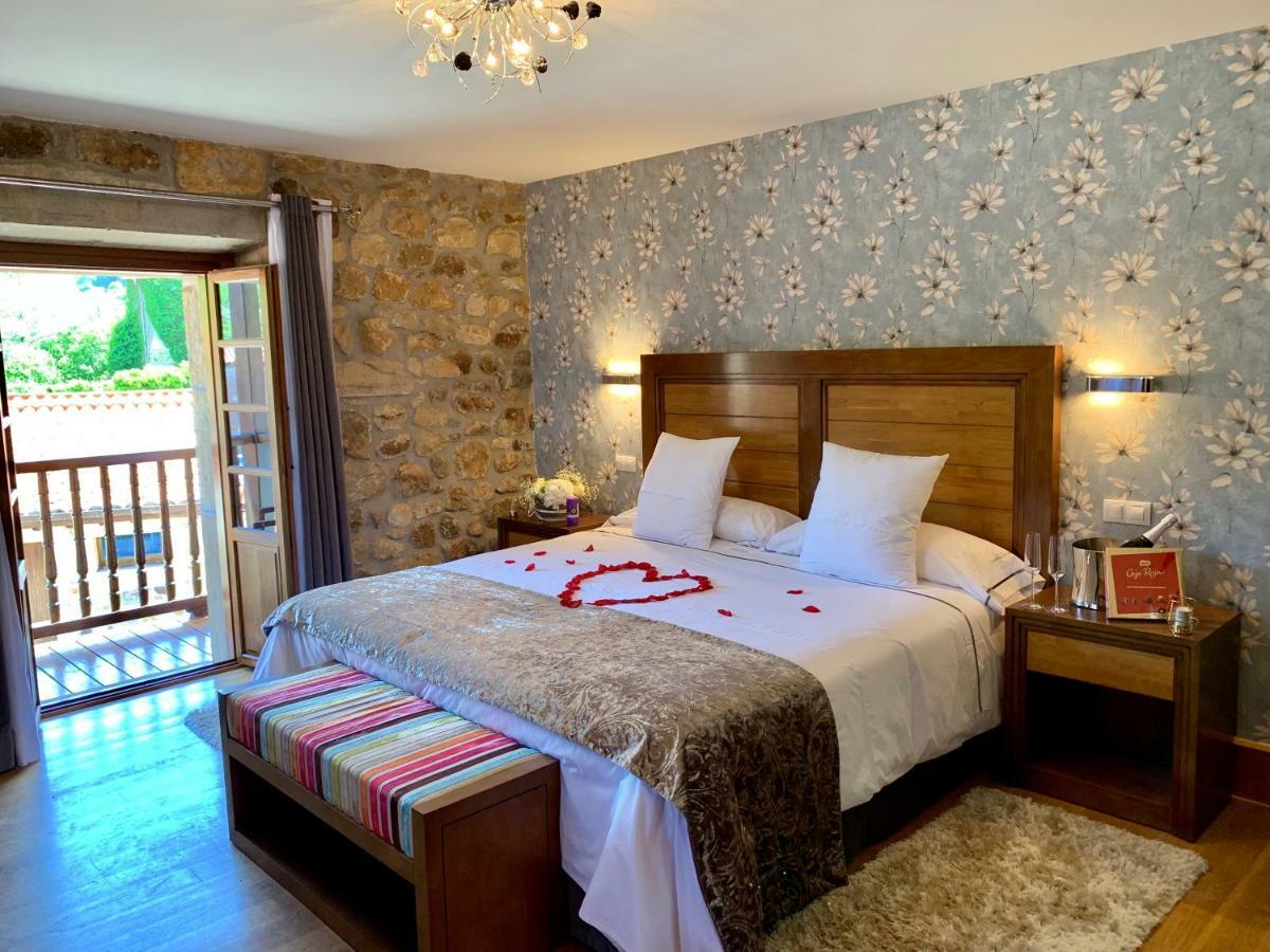 Akla Hotel Suites Valles Pasiegos Saro Esterno foto
