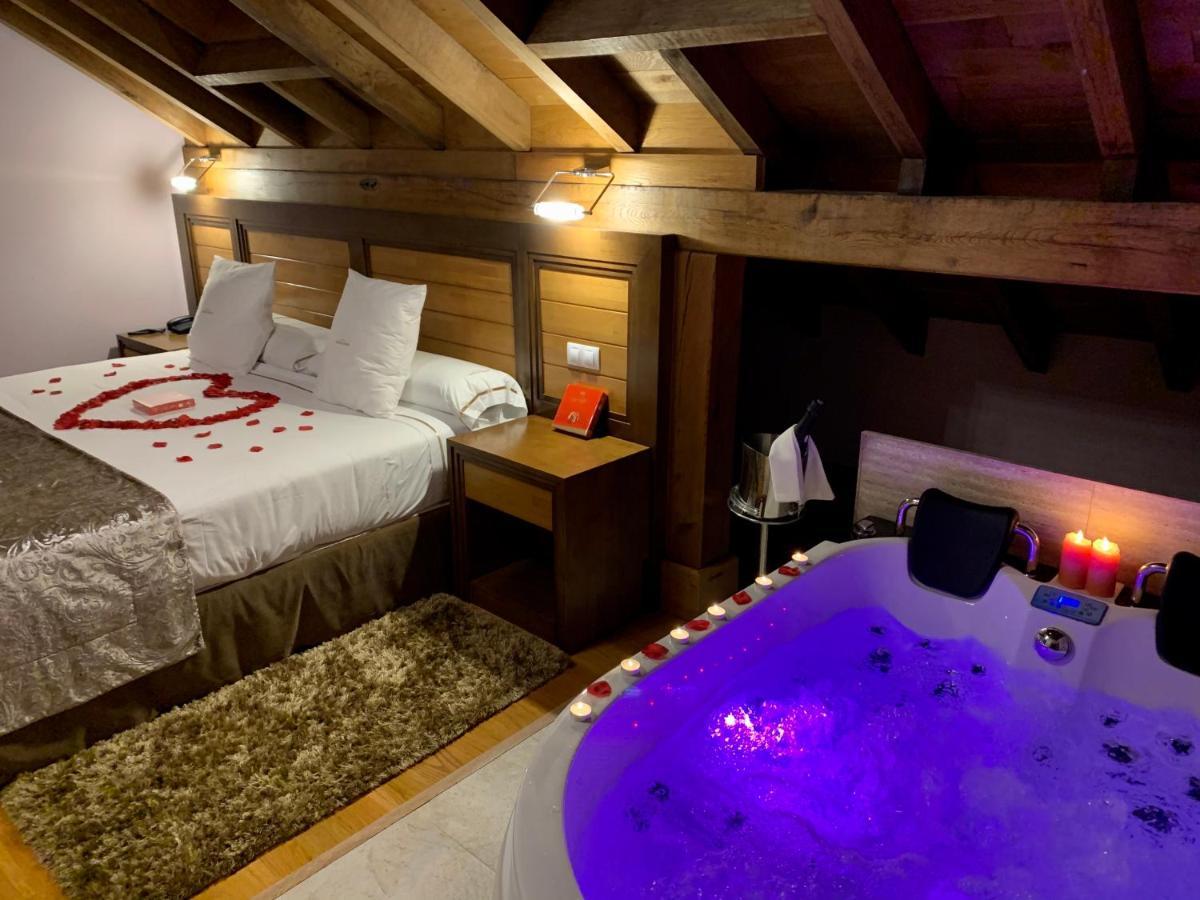 Akla Hotel Suites Valles Pasiegos Saro Esterno foto